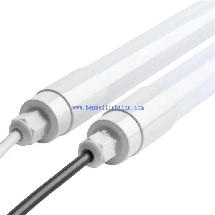 Cattle Barn Lamp (1)
