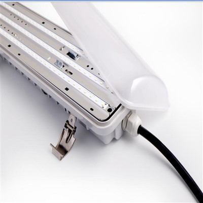 Lampu Tahan Tri-LED 4 kaki 40W 6000lm